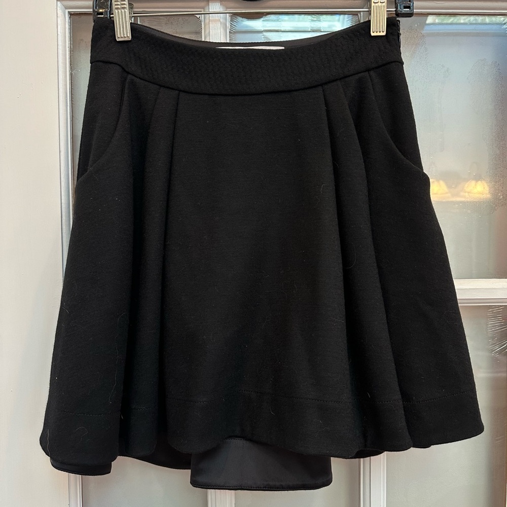 Diane Von Furstenberg Wool Classic Black Timeless Skater Skirt Pockets Size 4 S